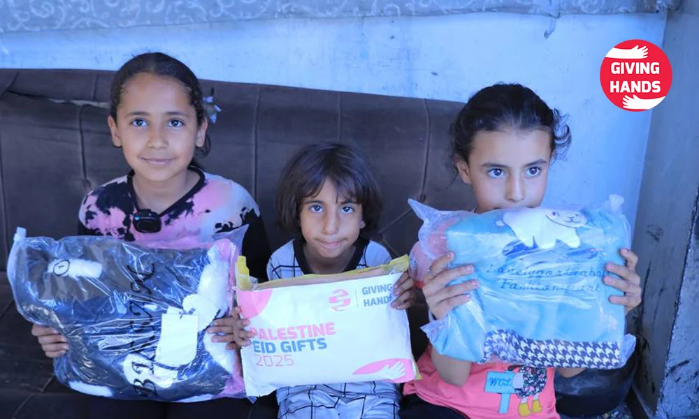 هل يمكن إعطاء الزكاة لليتامى؟ ما يقوله الإسلام فعلاً 2 Supporting Orphans